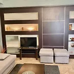 Cozy & Spacious - Centre Wilson Square *