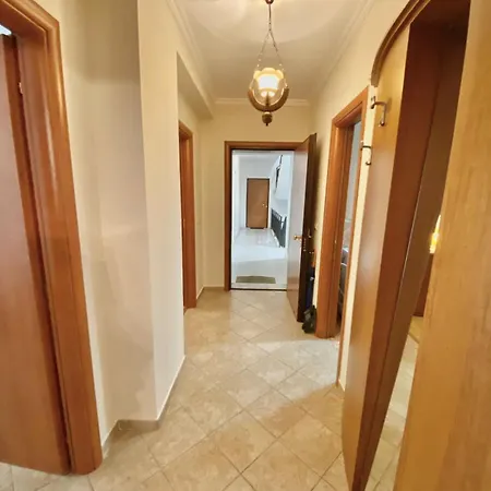 Cozy & Spacious - Centre Wilson Square Apartment