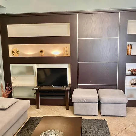 Cozy & Spacious - Centre Wilson Square *