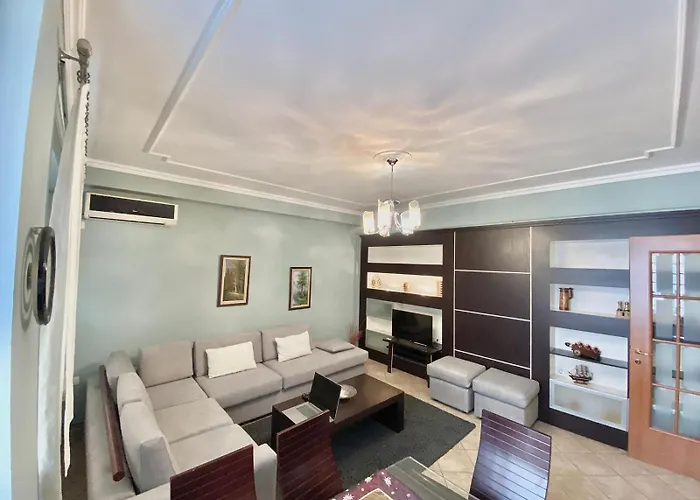 Apartament Cozy & Spacious - Centre Wilson Square Tirana