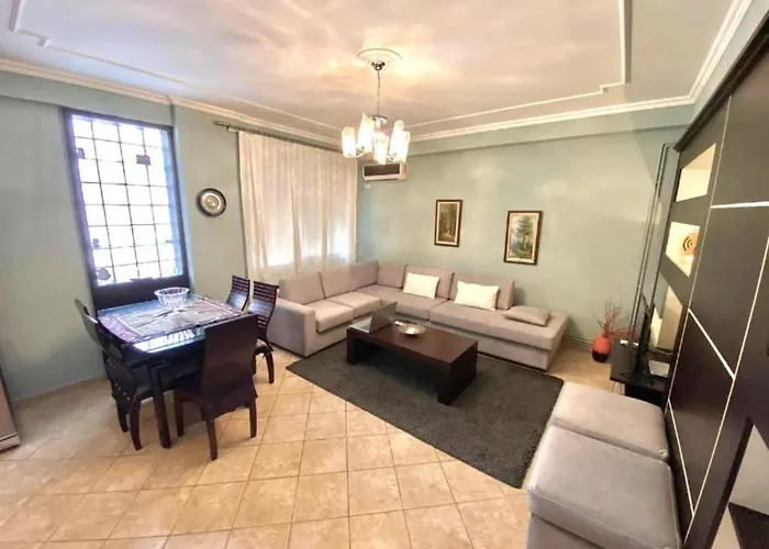 Cozy & Spacious - Centre Wilson Square Tirana